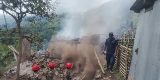 ताप्लेजुङको मैवाखोला(६ हाफाबुङमा आगलागी १६ लाख बराबरको क्षति