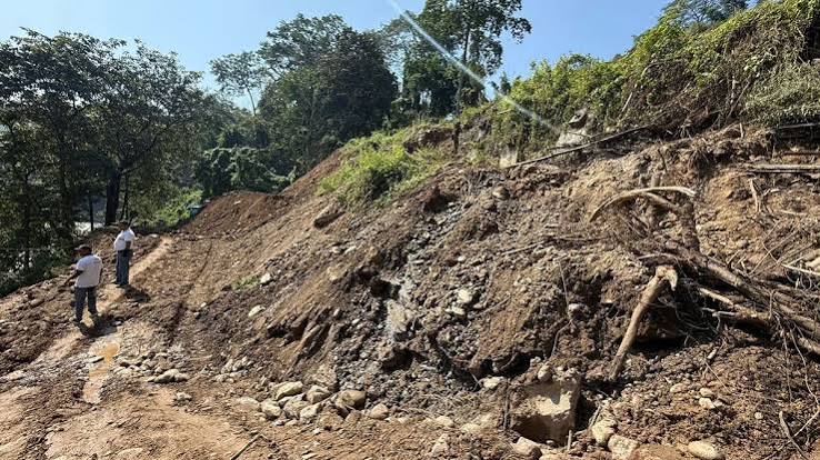 बाढीपहिरोले ओखलढुंगा र संखुवासभामा व्यापक क्षति